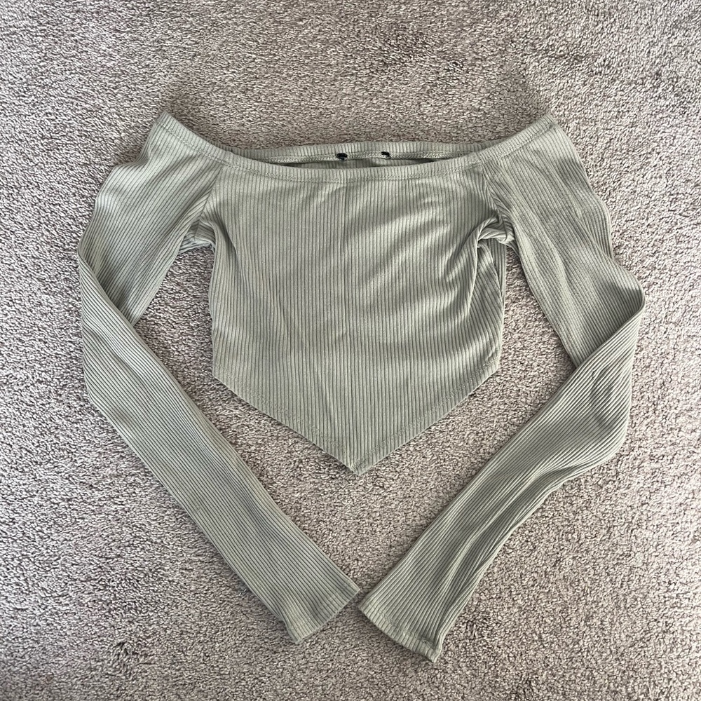 Ribbed Off-Shoulder long sleeve top